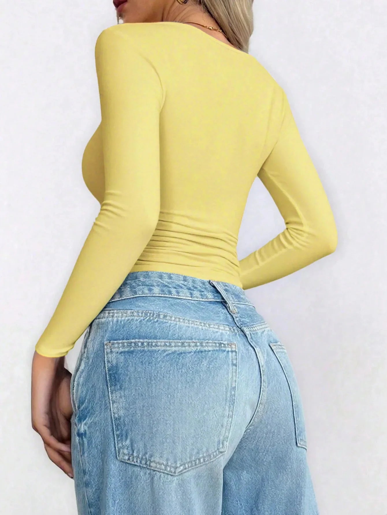 Scoop Neck Long Sleeve Fitted T Shirt