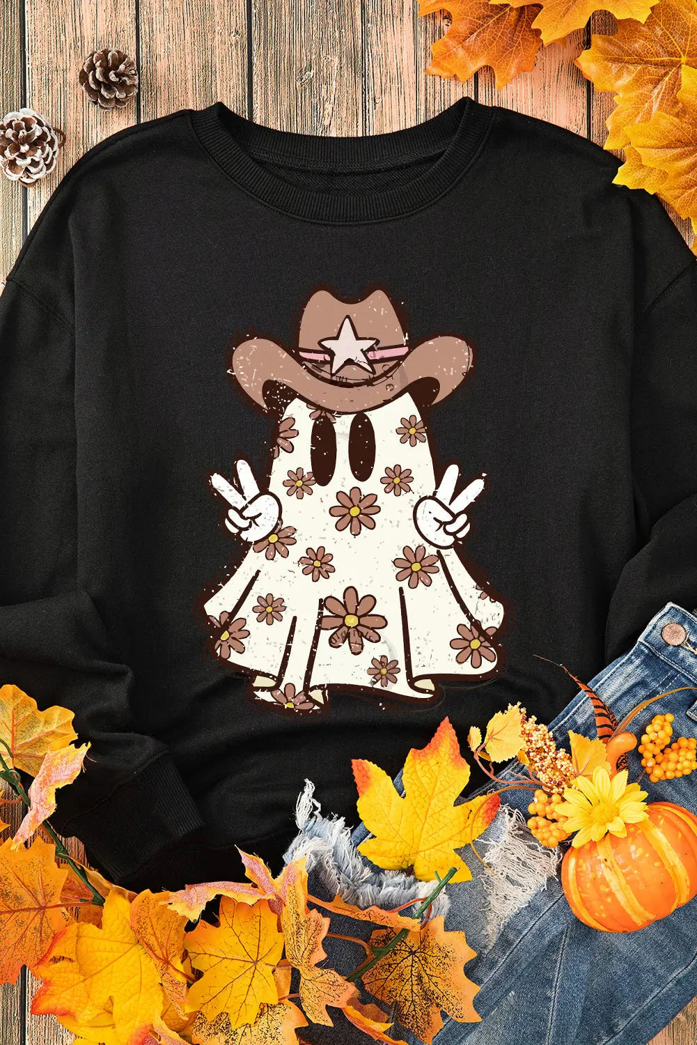 Ghost Round Neck Long Sleeve Halloween Graphic Sweatshirt