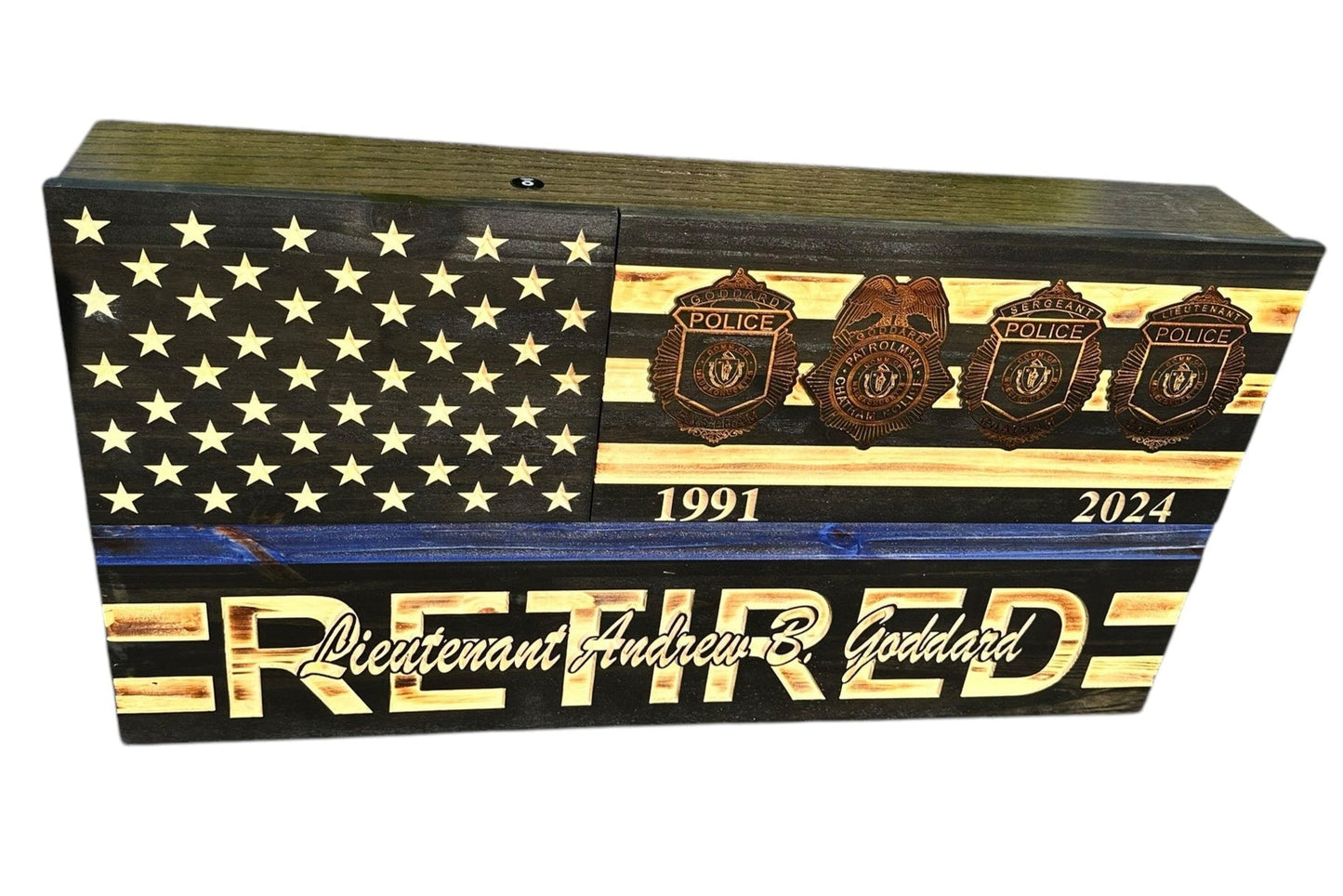 Custom Wooden Concealment American Flag with RFID Lock and Personalized Engraving