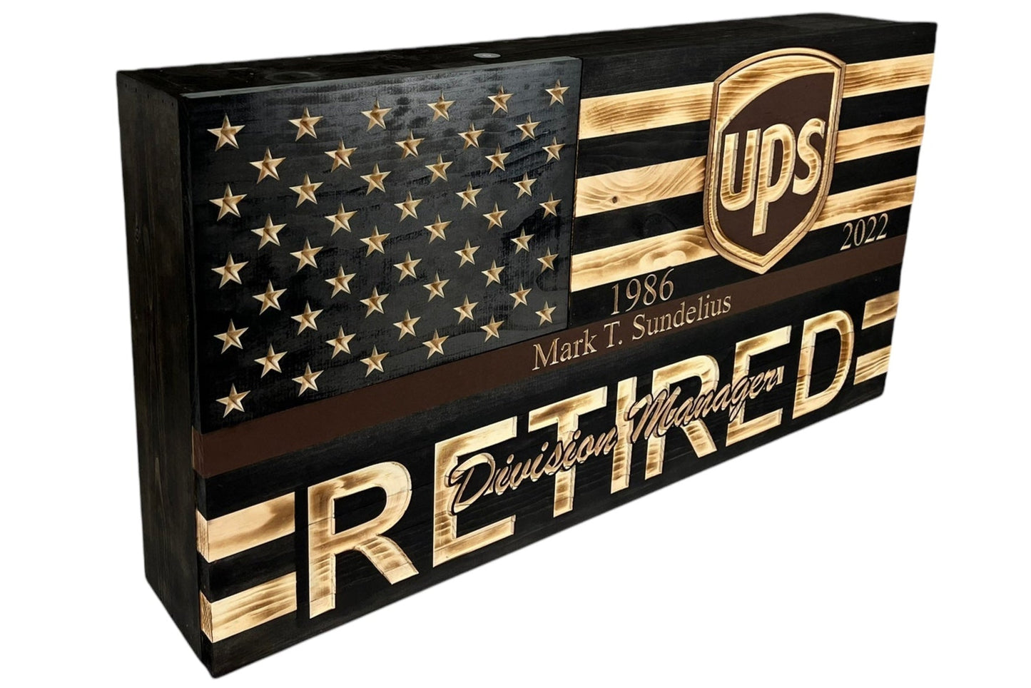 Custom Wooden Concealment American Flag with RFID Lock and Personalized Engraving